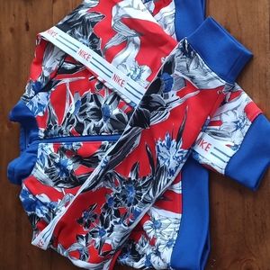 Vintage NIKE Ladies/Girls Jacket